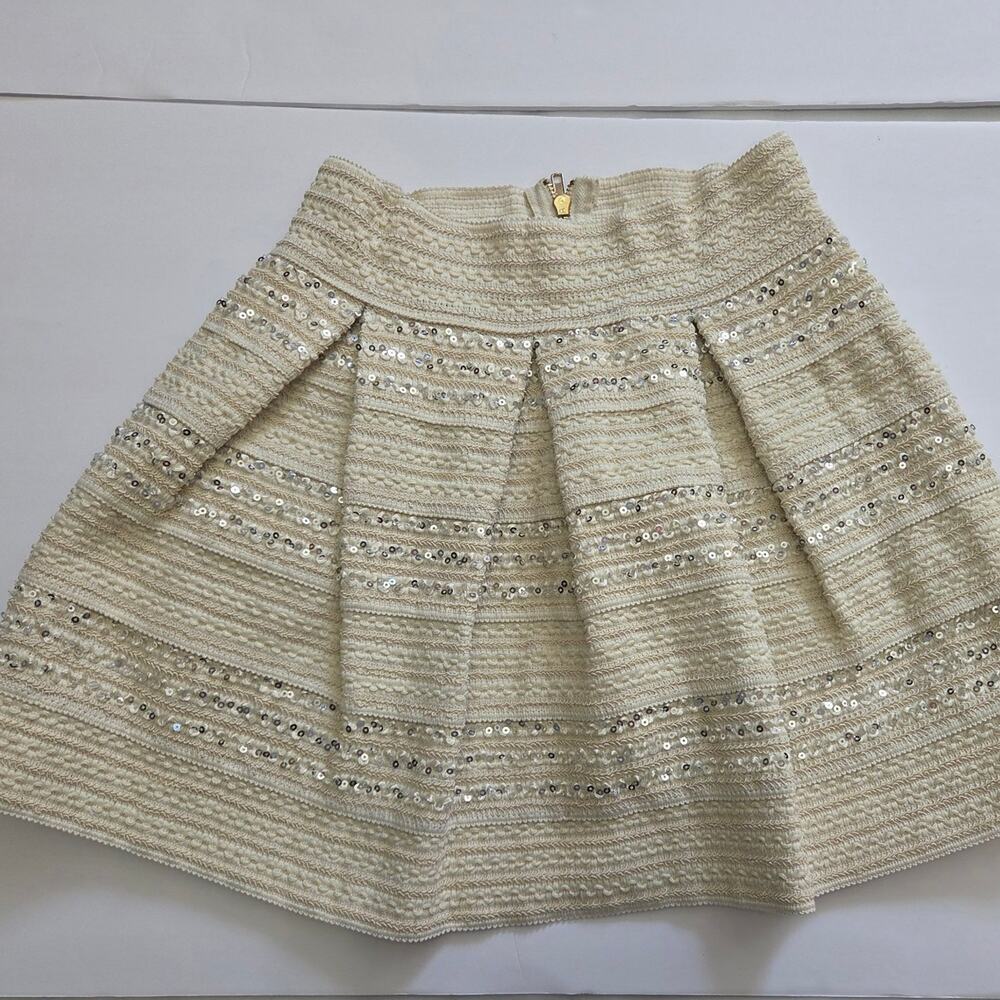 Ginger G beige skirt size S with half zipper in back